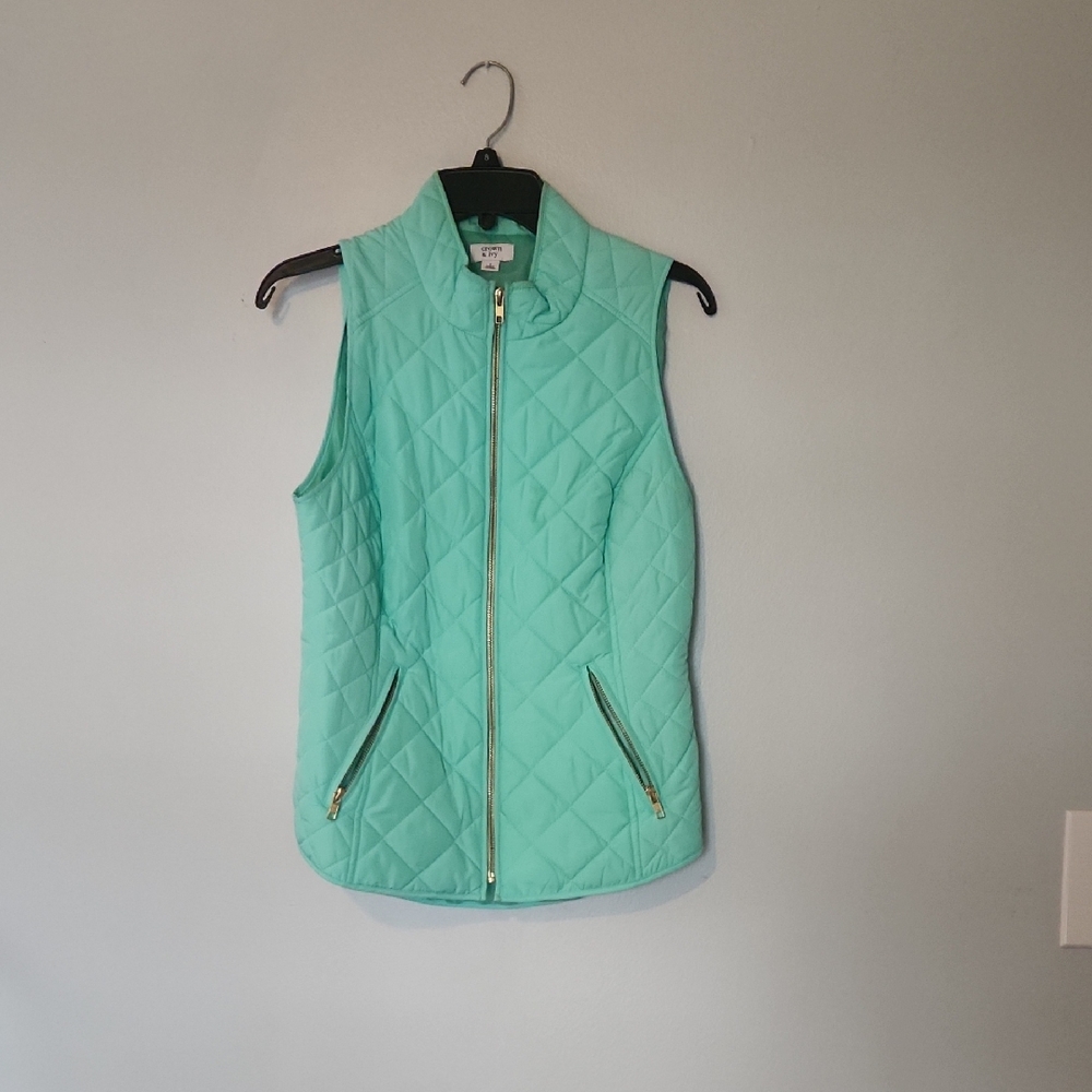 Crown & Ivy Light Green Quilted Vest with Gold Accents